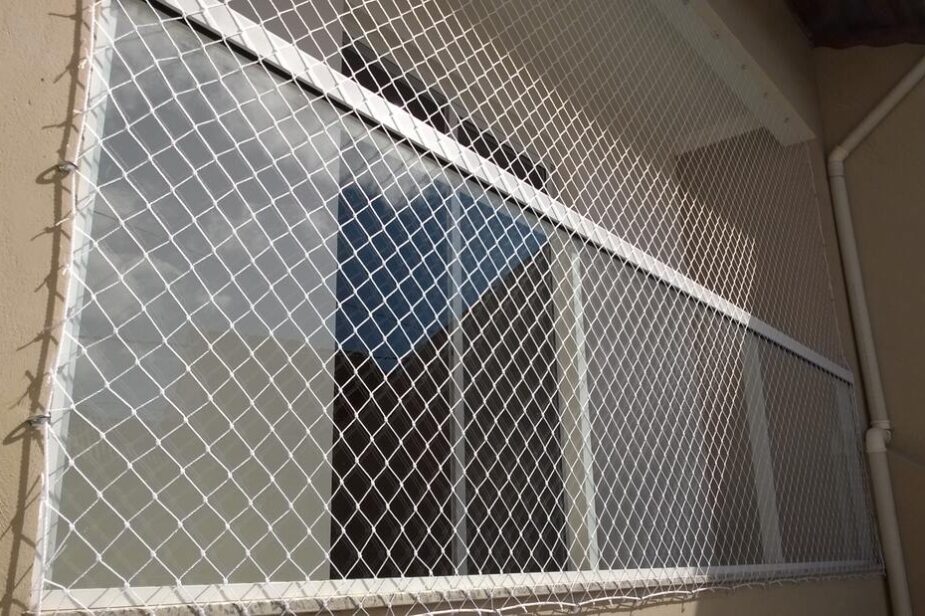redes e telas de proteção na zona Leste