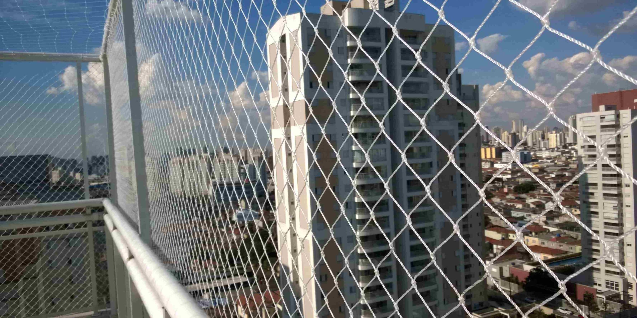 Rede de proteção para gatos