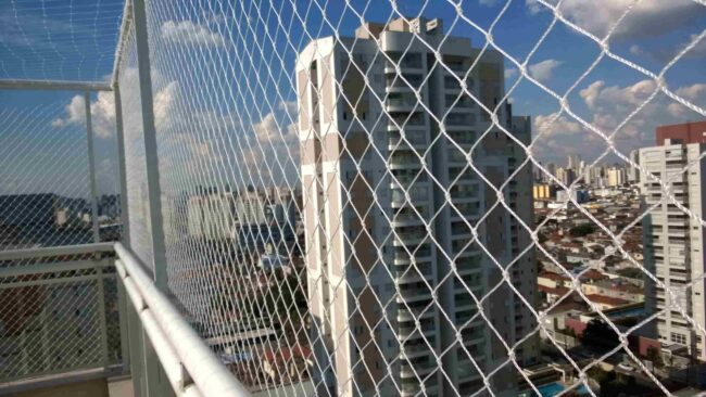 Rede de proteção para gatos