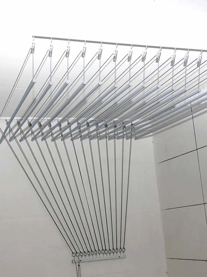 Varal de Teto e Parede Varal de Teto e Parede