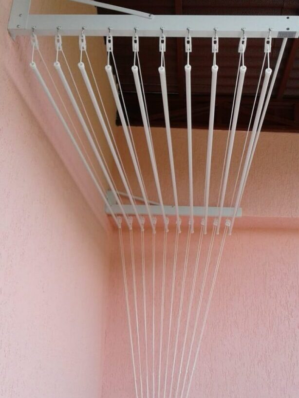 Varal de Teto e Parede Varal de Teto e Parede